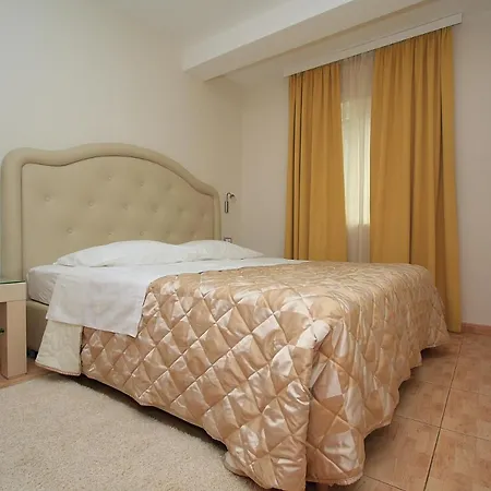 Natalia Apartmanhotel