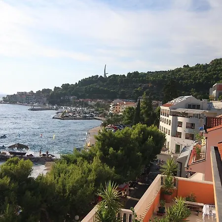 Natalia 4* Podgora